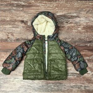 EUC Cat & Jack Camo Puffer Coat Jacket Winter, 12 Months